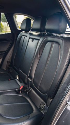 Vehicle image 22 of 33