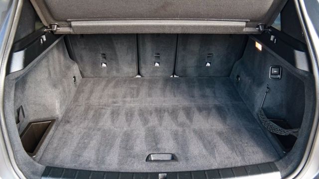 Vehicle image 12 of 33
