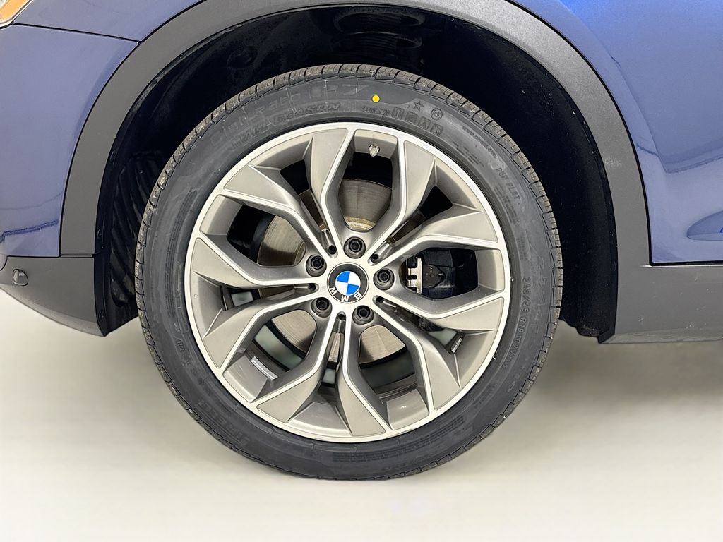 Vehicle image 28 of 28