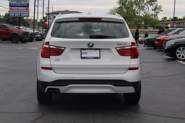 Vehicle image 5 of 45
