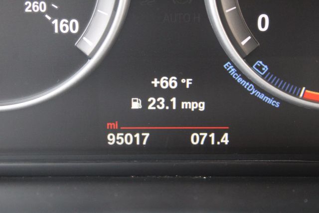 Vehicle image 25 of 45