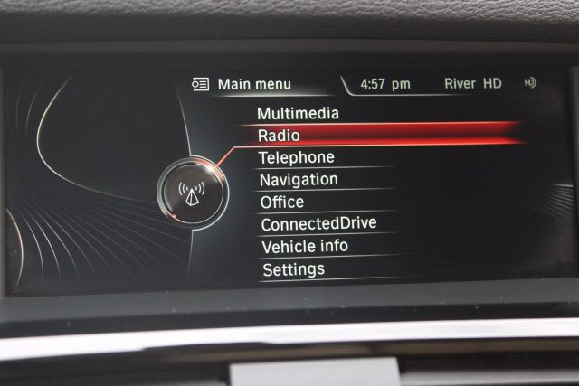 Vehicle image 14 of 45