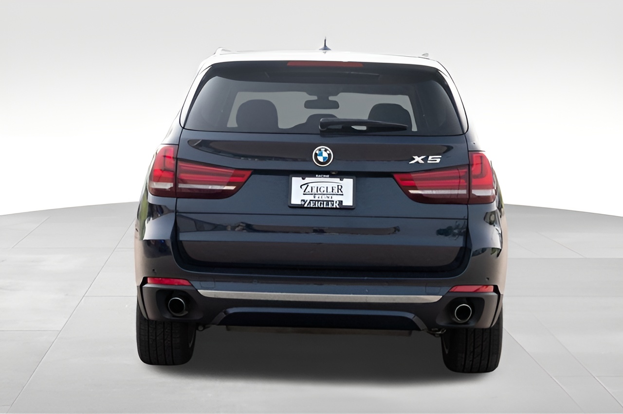 Vehicle image 43 of 45