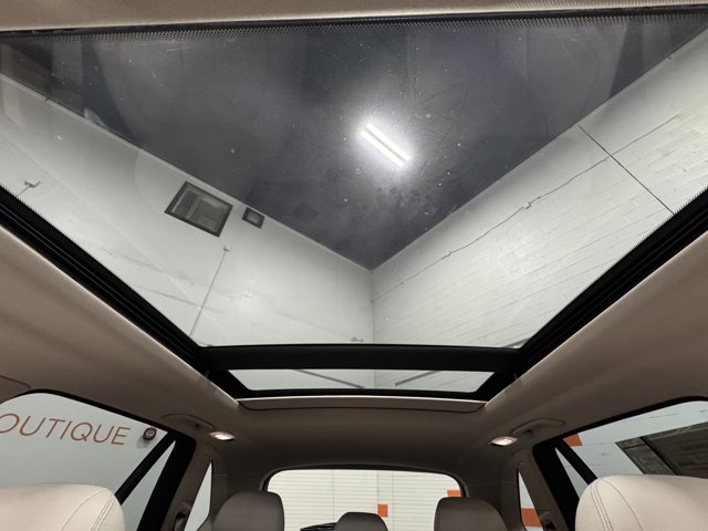 Vehicle image 18 of 39