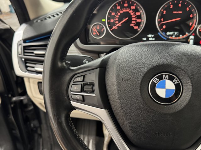 Vehicle image 20 of 39