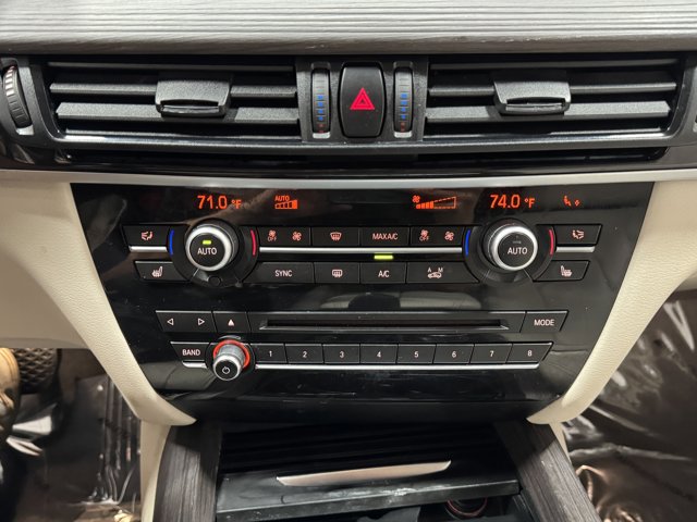 Vehicle image 25 of 39