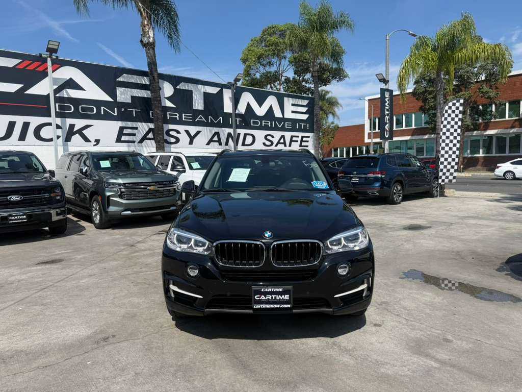 2016 BMW X5 xDrive35i Image 3 of 59