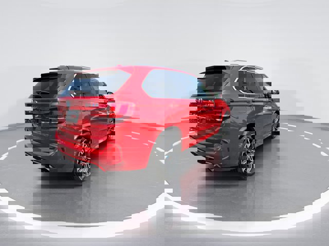 Vehicle image 6 of 27