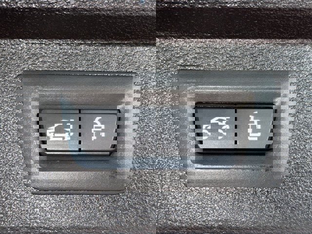 Vehicle image 25 of 27