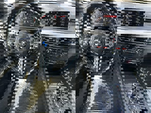Vehicle image 15 of 27