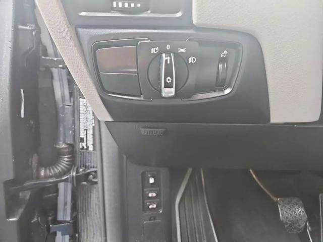Vehicle image 21 of 23