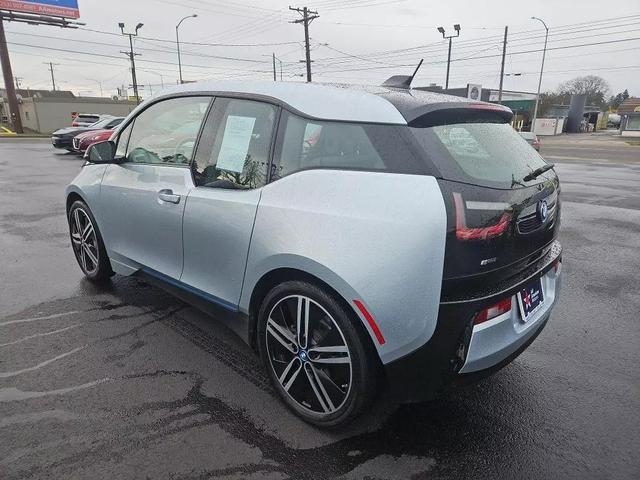 Vehicle image 8 of 23