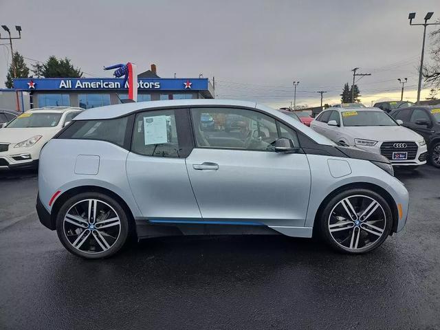 Vehicle image 7 of 23