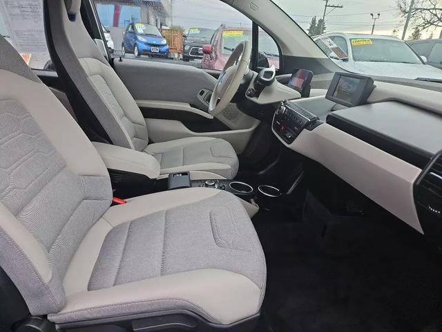 Vehicle image 10 of 23