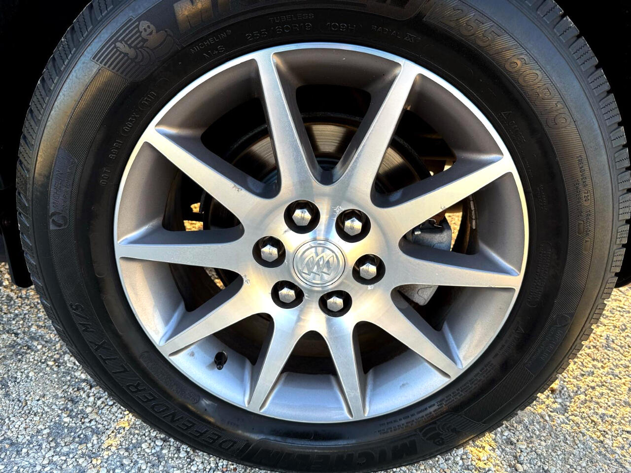 Vehicle image 12 of 24