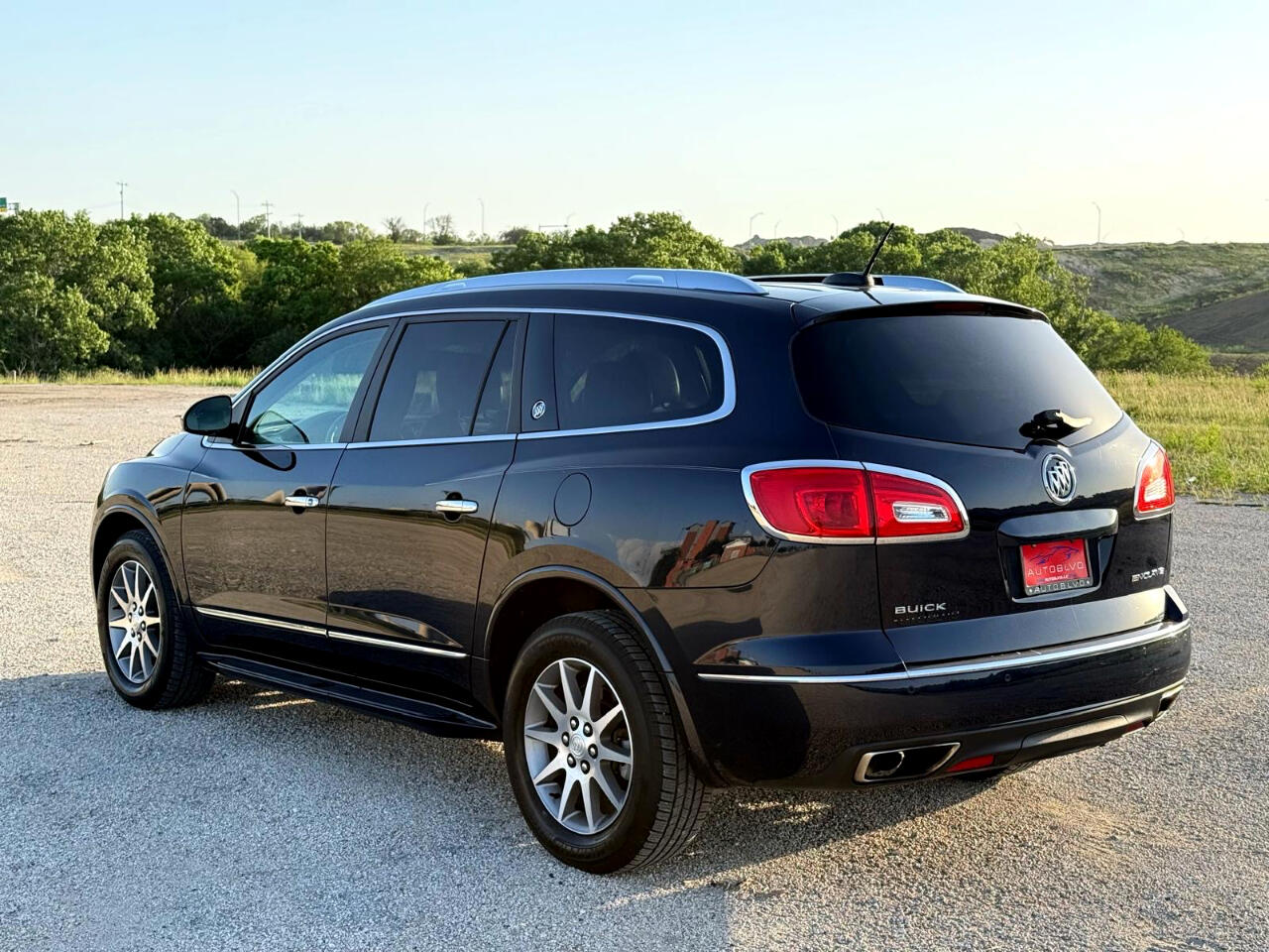 Vehicle image 7 of 24