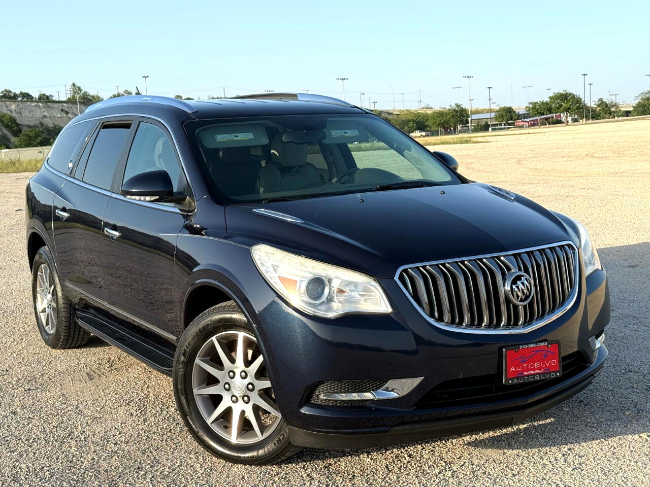 Vehicle image 4 of 24