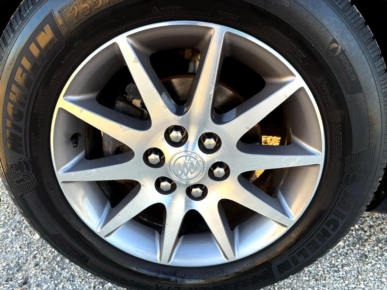 Vehicle image 10 of 24