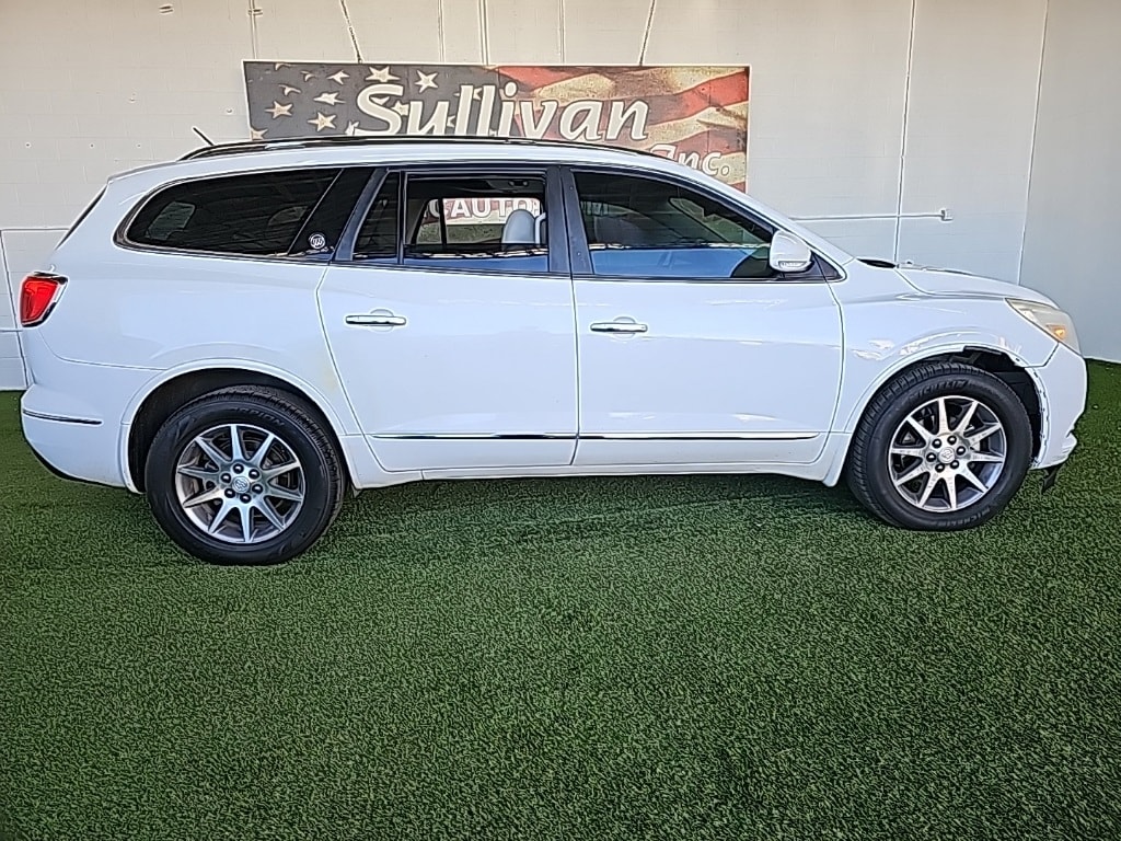 Vehicle image 4 of 32