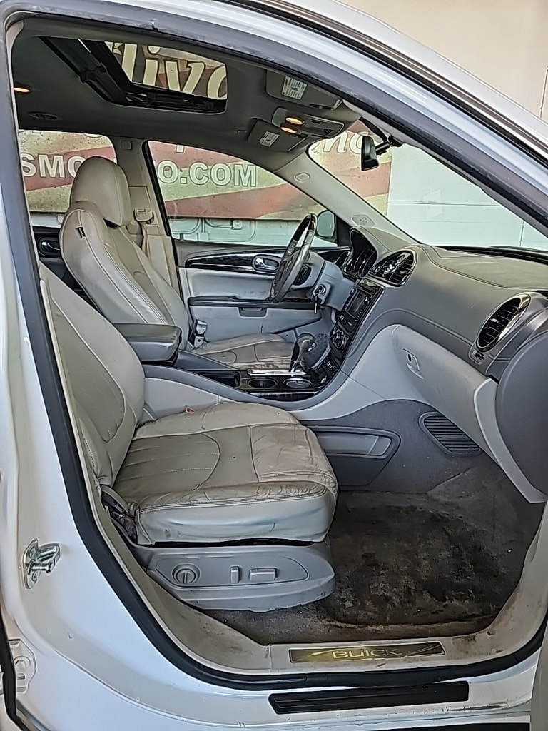 Vehicle image 29 of 32