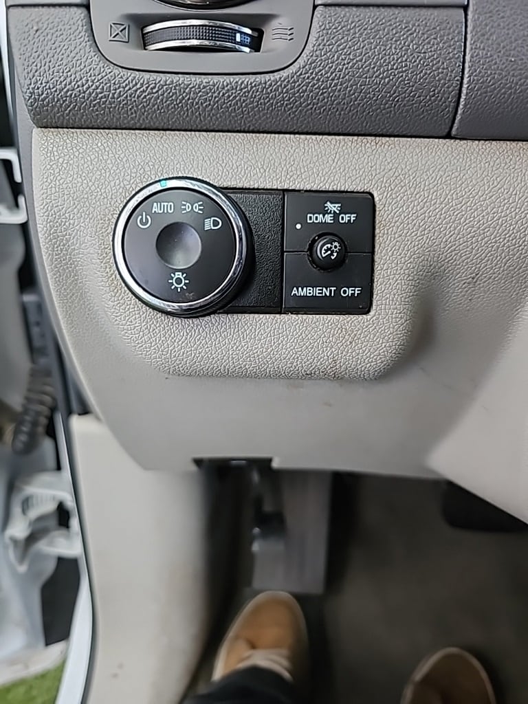 Vehicle image 14 of 32