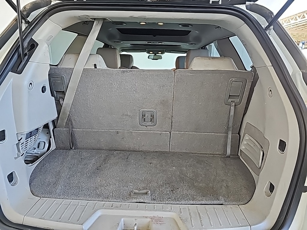 Vehicle image 22 of 32
