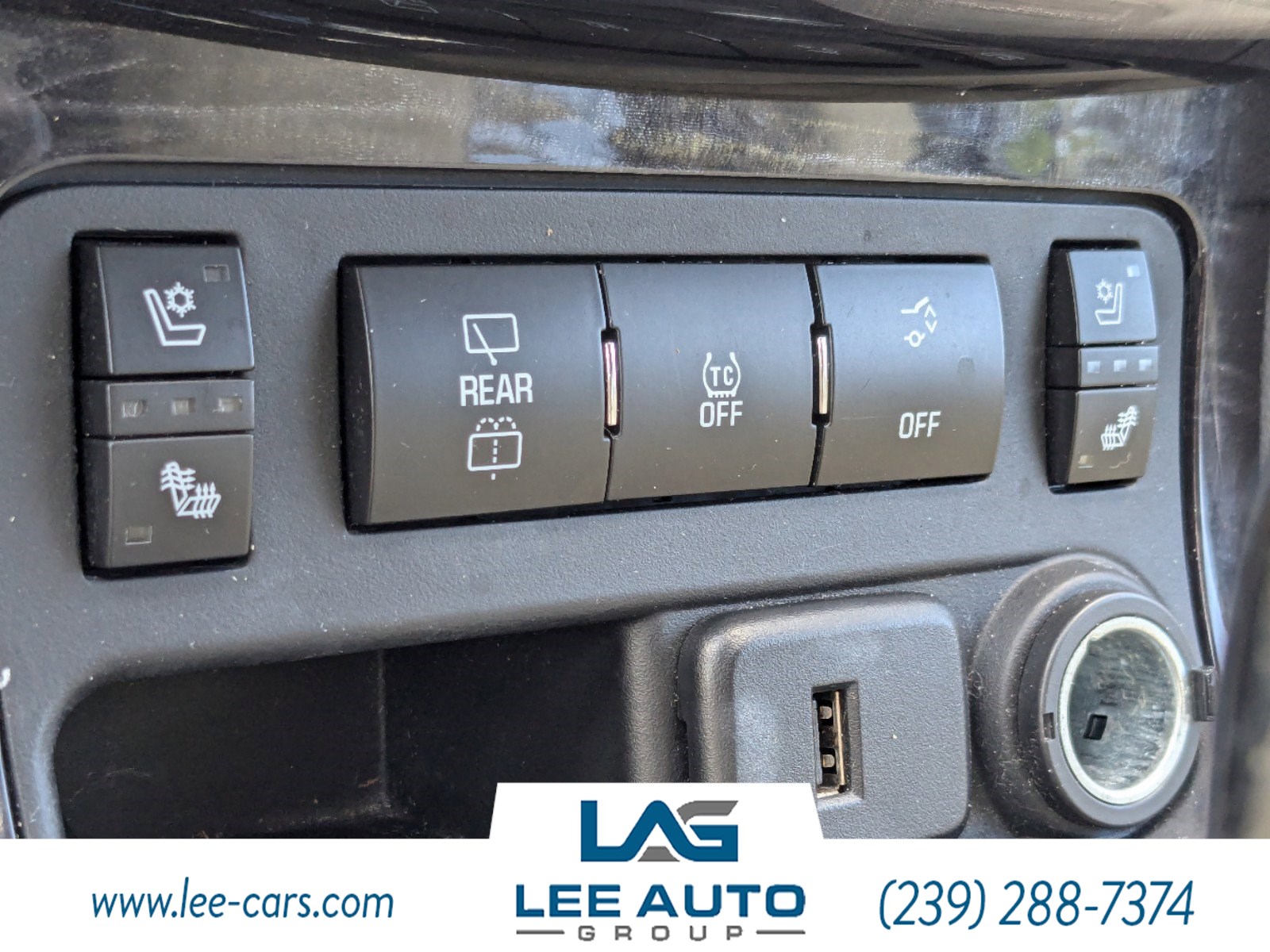 Vehicle image 28 of 29