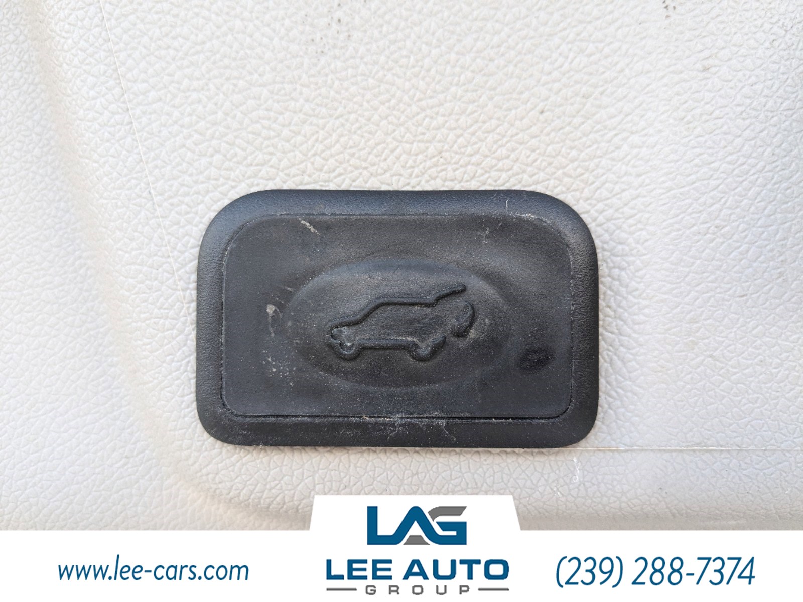 Vehicle image 15 of 29