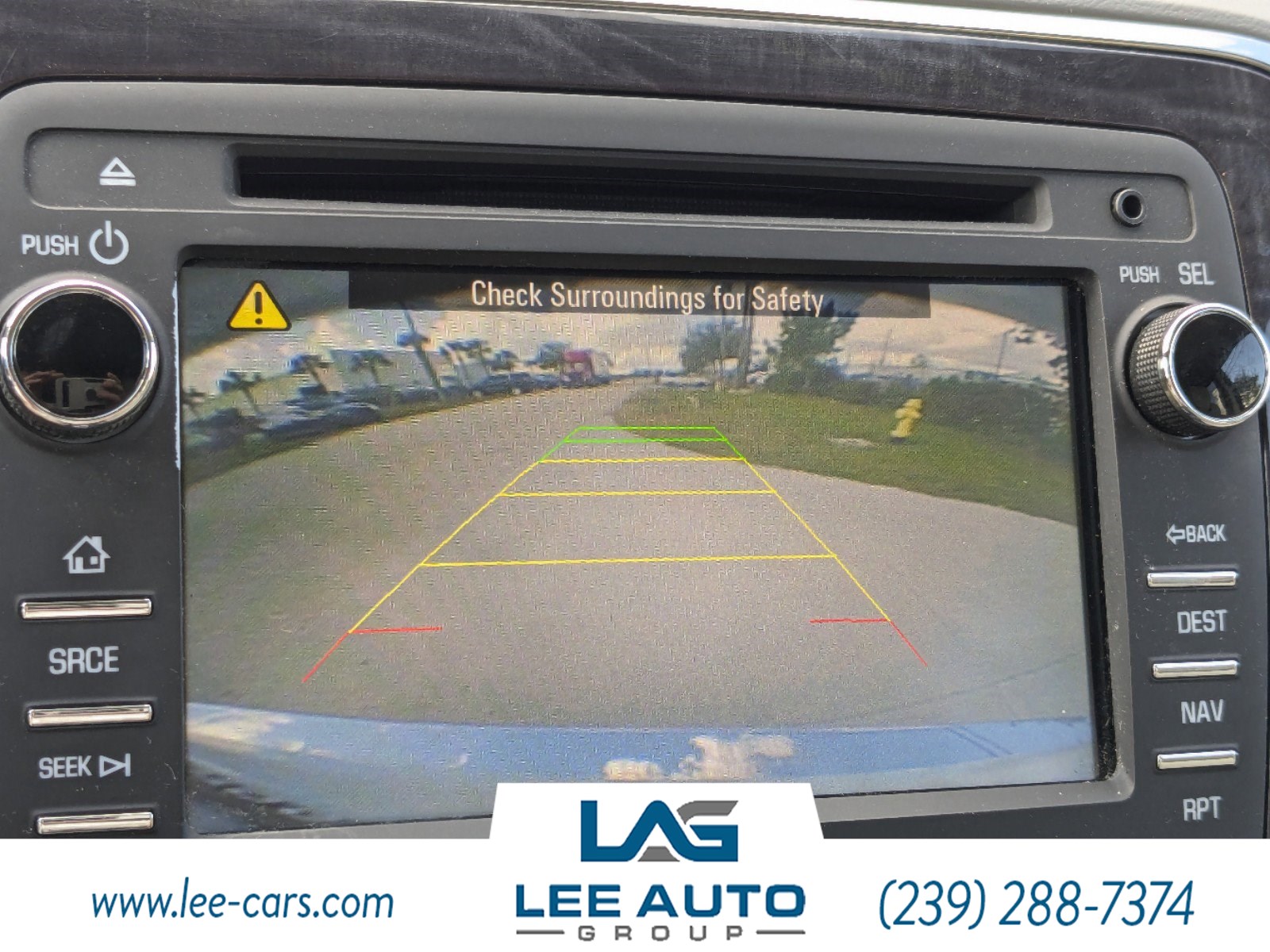 Vehicle image 27 of 29