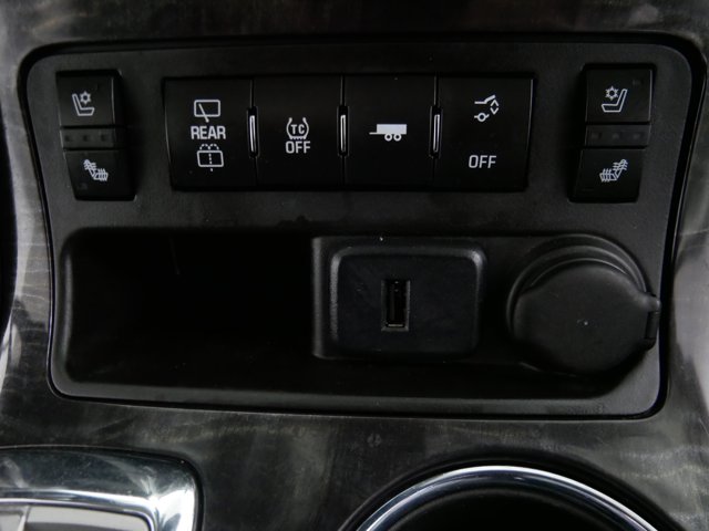 Vehicle image 28 of 33