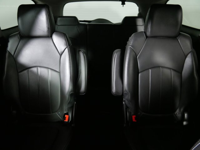 Vehicle image 13 of 33