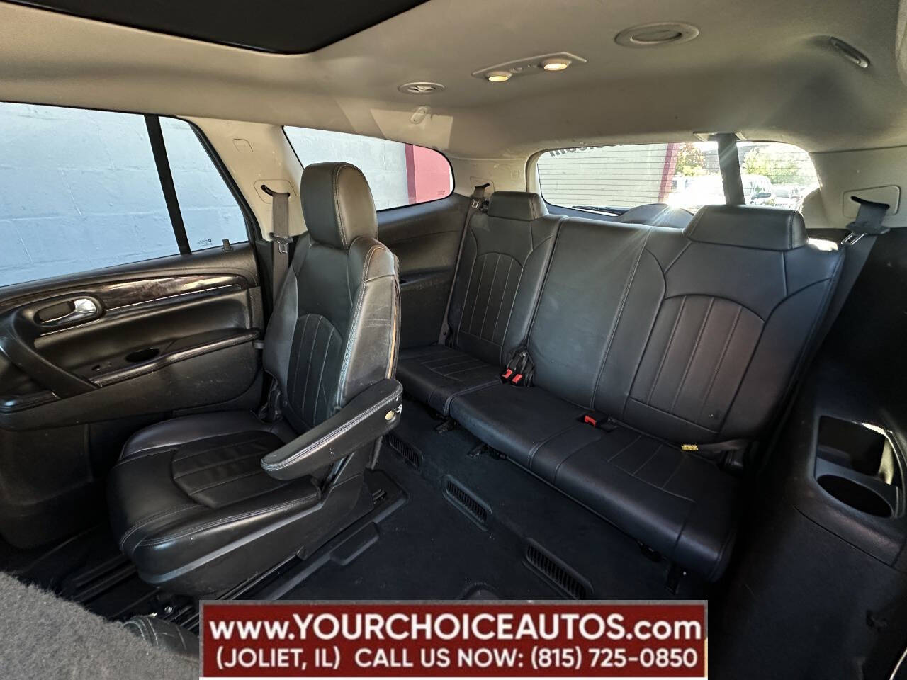 Vehicle image 17 of 47