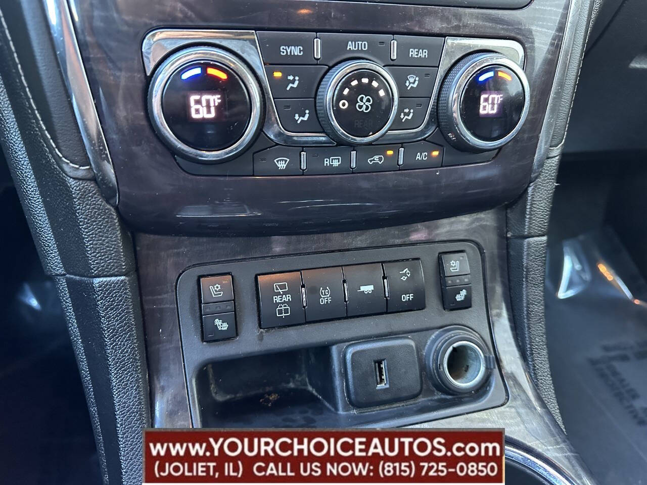 Vehicle image 41 of 47