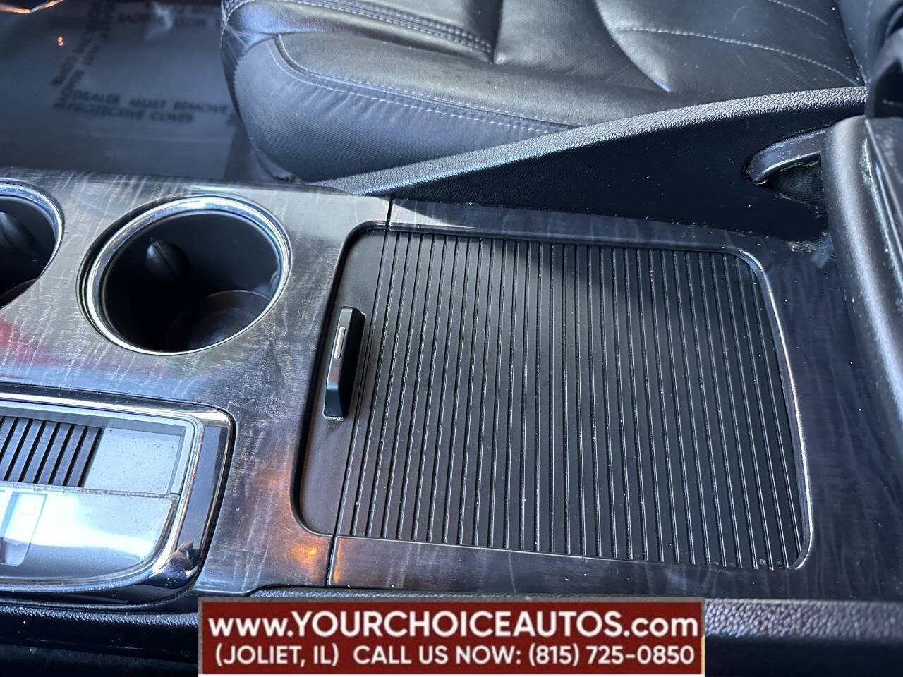 Vehicle image 44 of 47