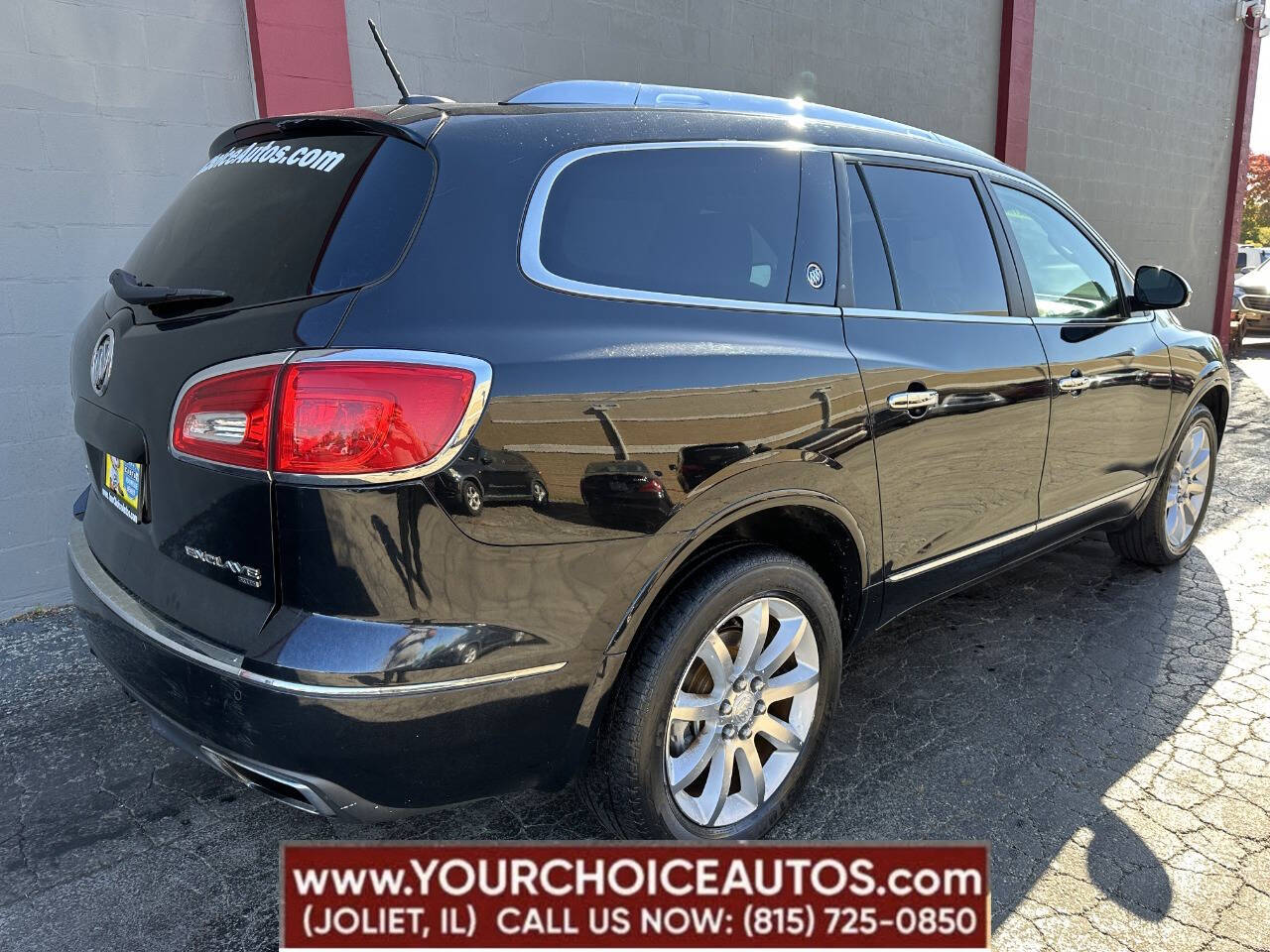 Vehicle image 4 of 47