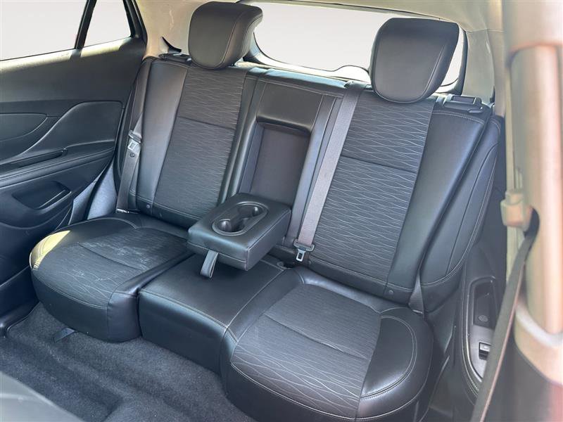 Vehicle image 13 of 15