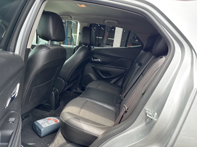 Vehicle image 4 of 5