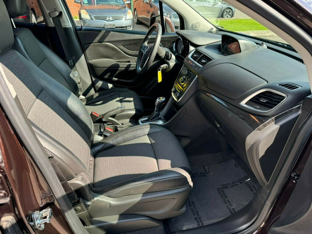 Vehicle image 11 of 16