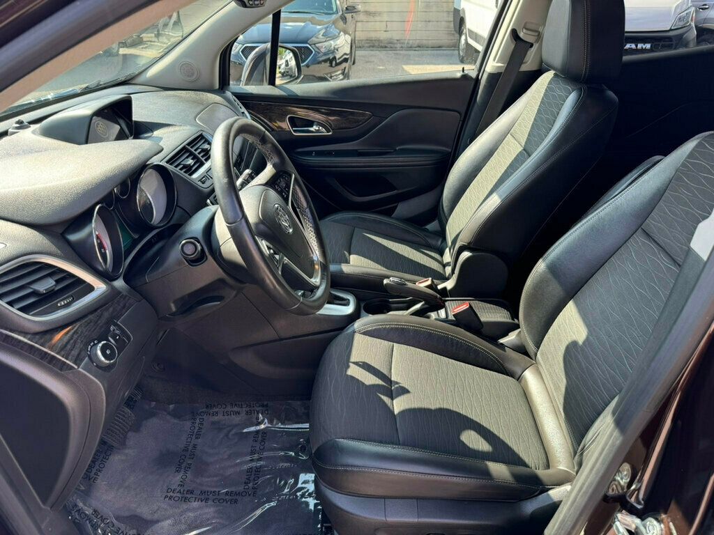 Vehicle image 12 of 16