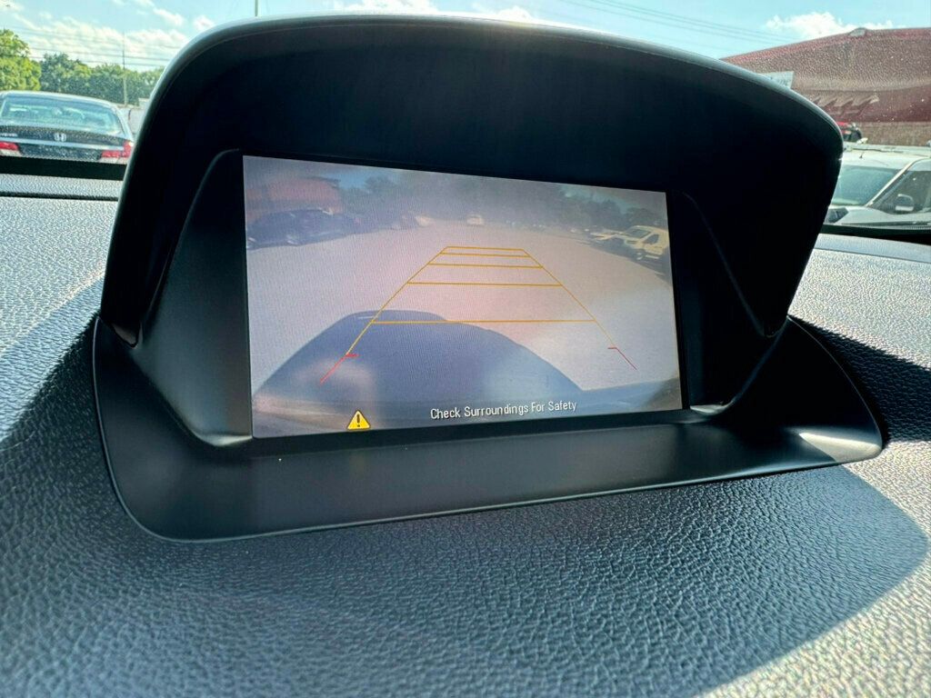Vehicle image 15 of 16