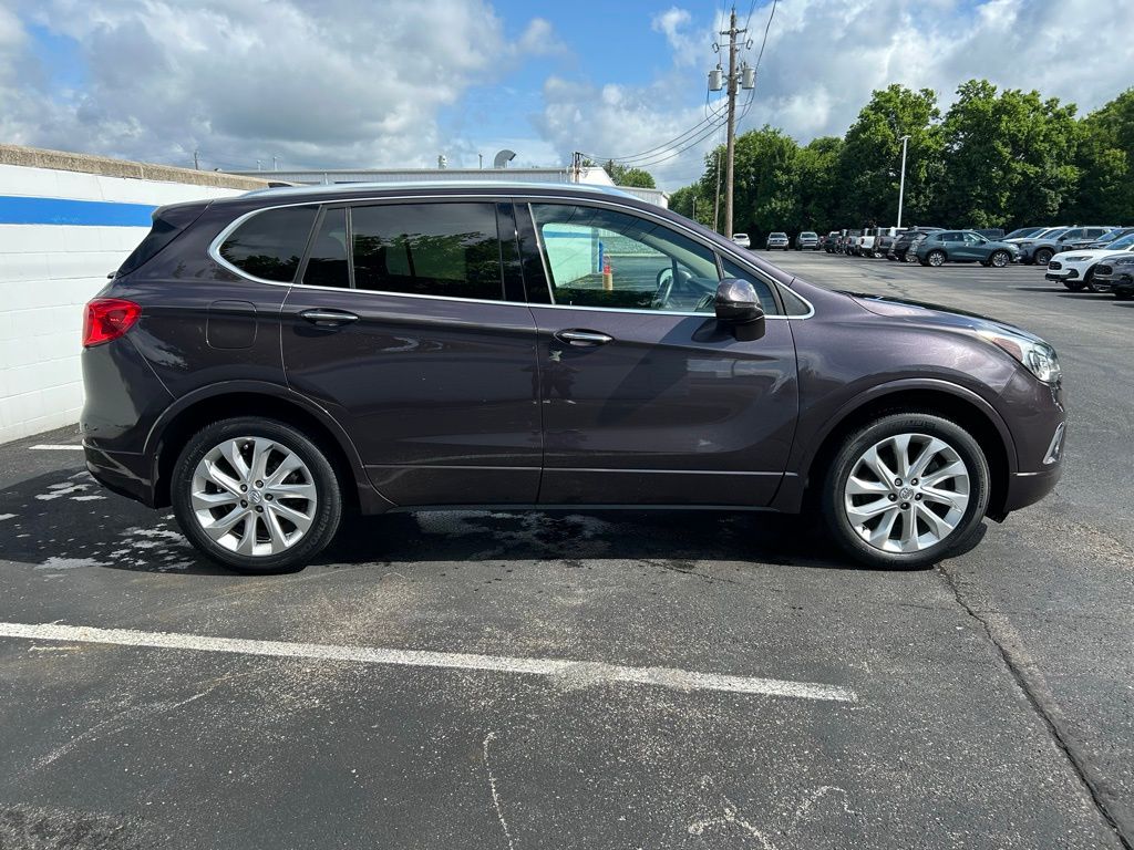 Vehicle image 4 of 34