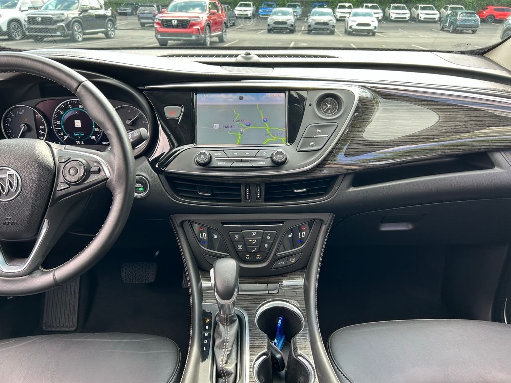 Vehicle image 17 of 34