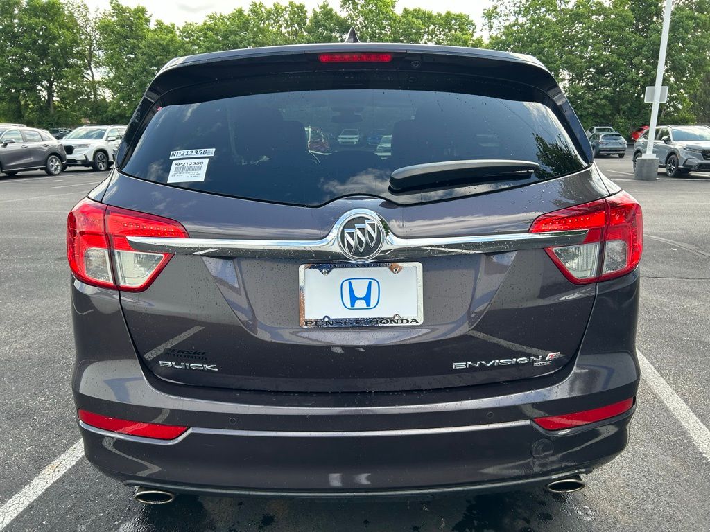Vehicle image 10 of 34