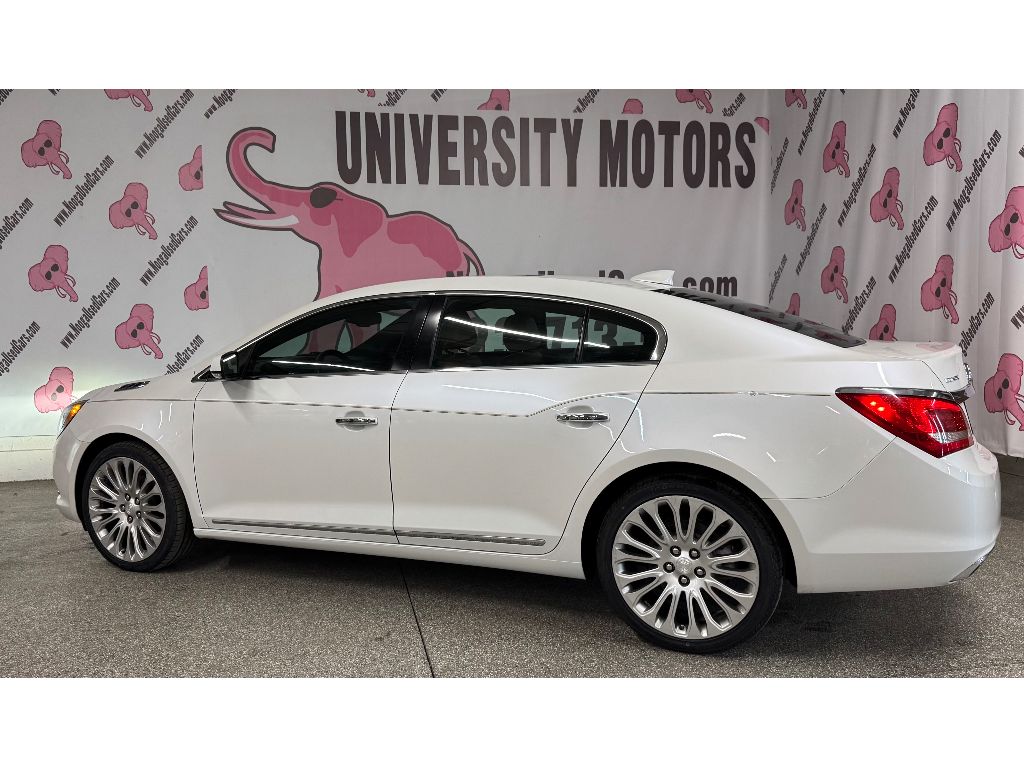 Vehicle image 10 of 30