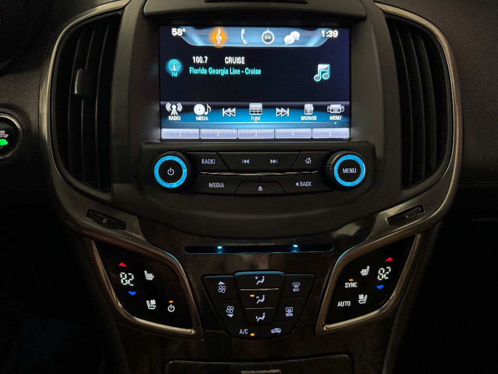 Vehicle image 14 of 30