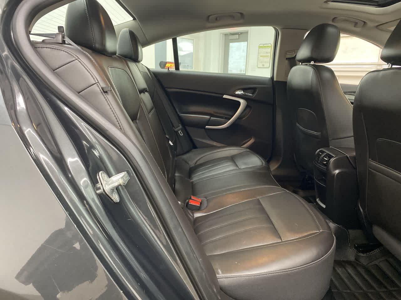 Vehicle image 17 of 39