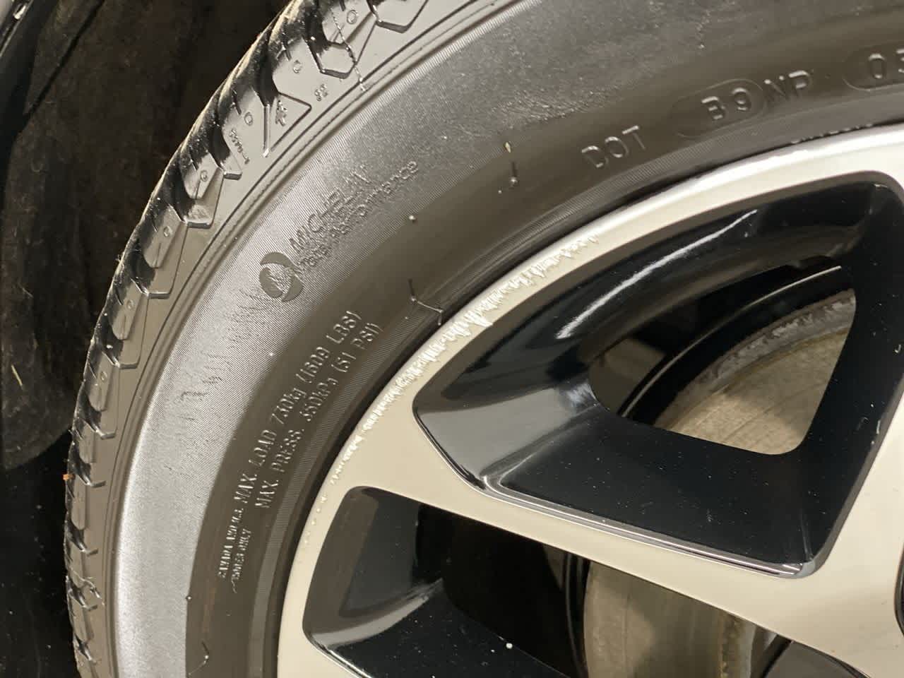 Vehicle image 34 of 39