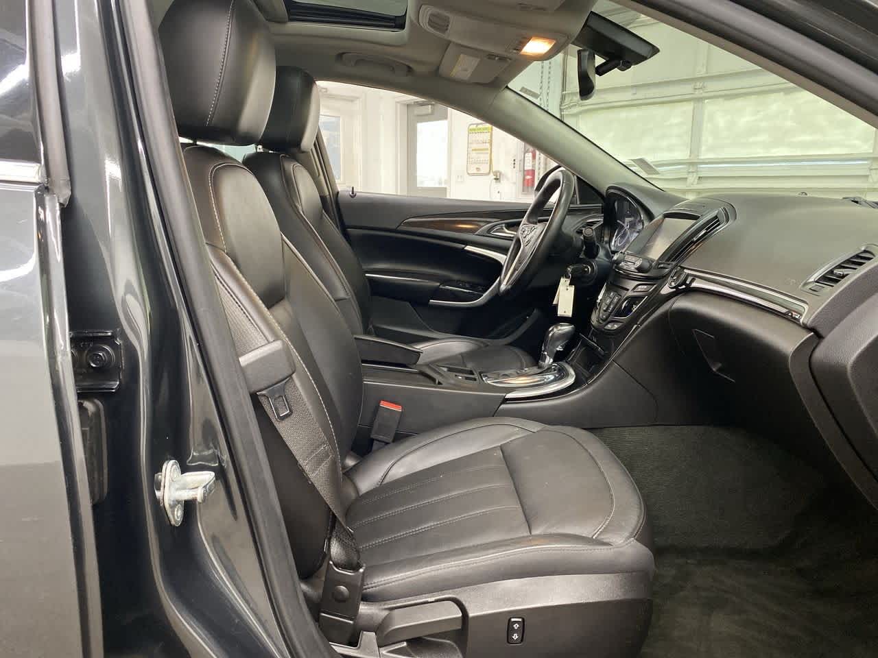 Vehicle image 19 of 39