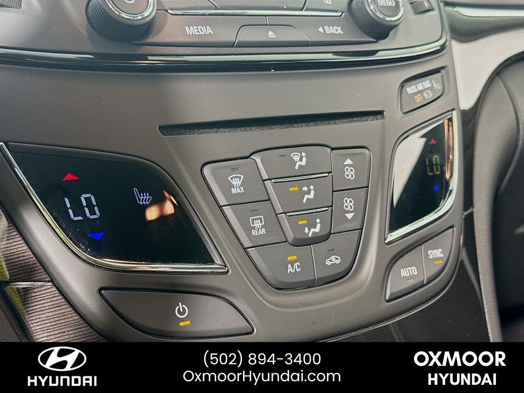 Vehicle image 15 of 31