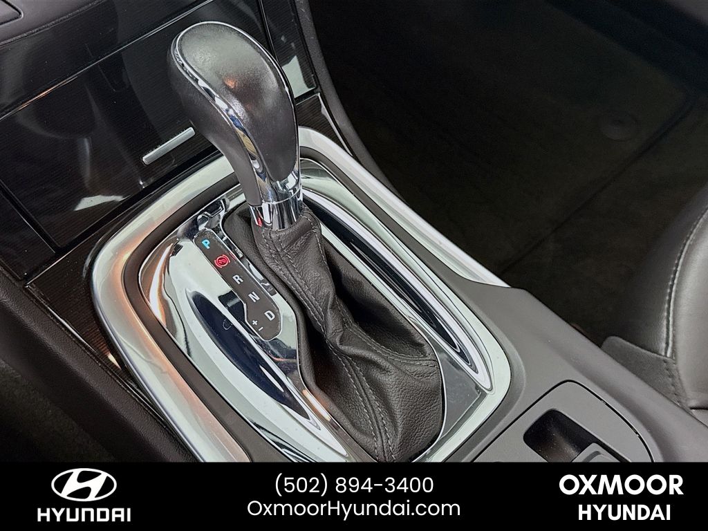 Vehicle image 16 of 31